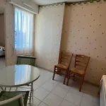 아파트 2 Proche Gare Et Commerces Avec Garage - Fr-1-843-28