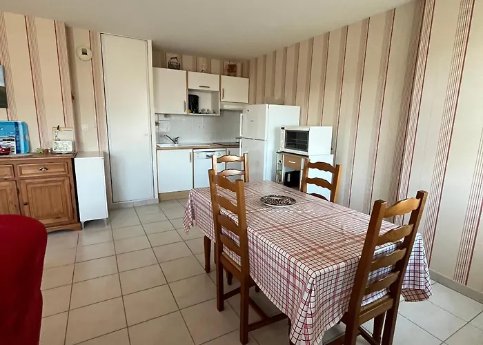 Apartamento 2 Proche Gare Et Commerces Avec Garage - Fr-1-843-28 Le Croisic